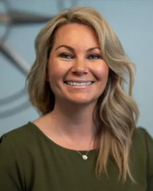 Keri, Public Relations & Implant Treatment Coordinator